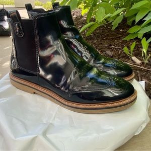Zara Navy Blue Patent Leather Fall:Winter Boots, Size 7.5